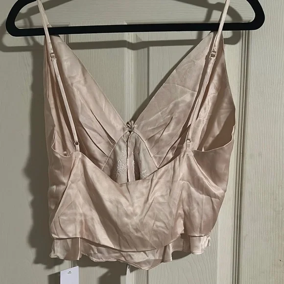 Rumored Cream Chemise with Plunging V-Neck - Picture 5 of 12